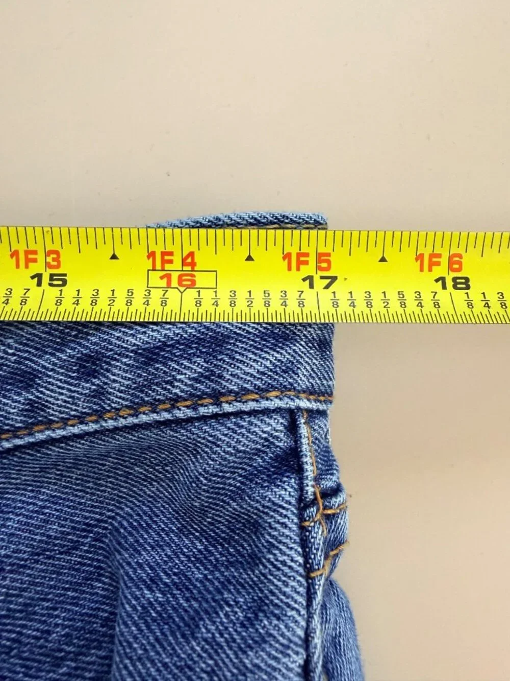 Levis 501 Mens Jeans W34 L32 Button Fly Blue Denim Straight Leg